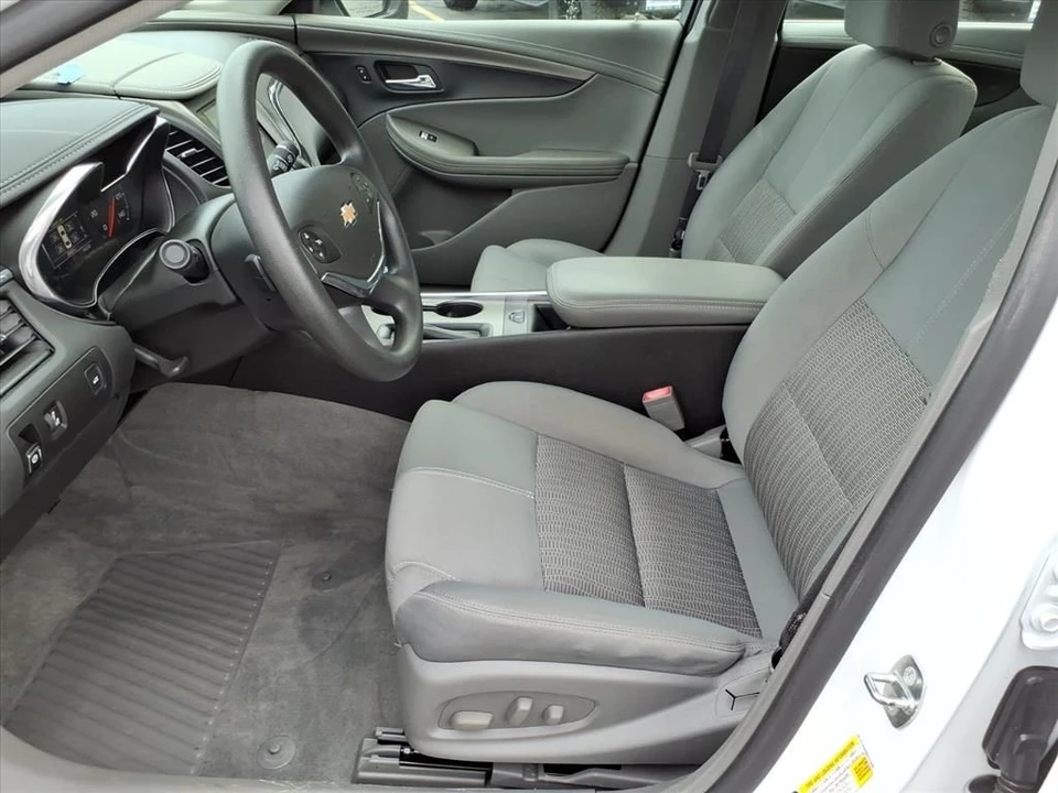 2017 Chevrolet Impala 10th Gen - Image 9 of 21