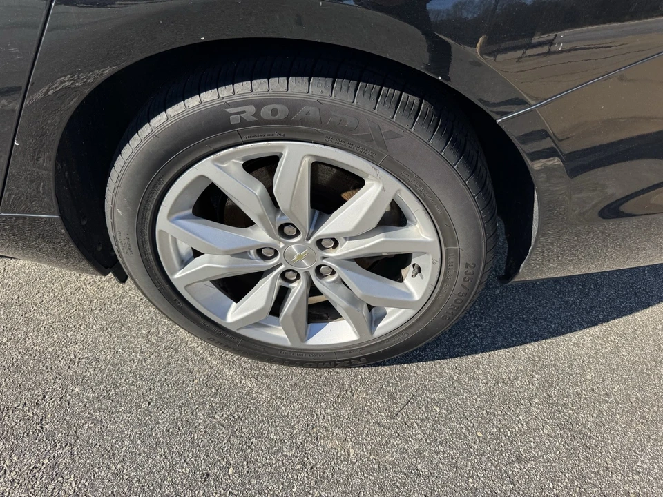 2017 Chevrolet Impala 10th Gen - Image 8 of 15