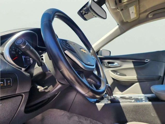 2017 Chevrolet Impala 10th Gen - Image 17 of 21