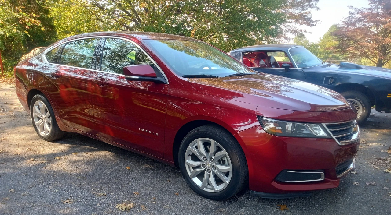 2017 Chevrolet Impala 10th Gen - Image 2 of 8