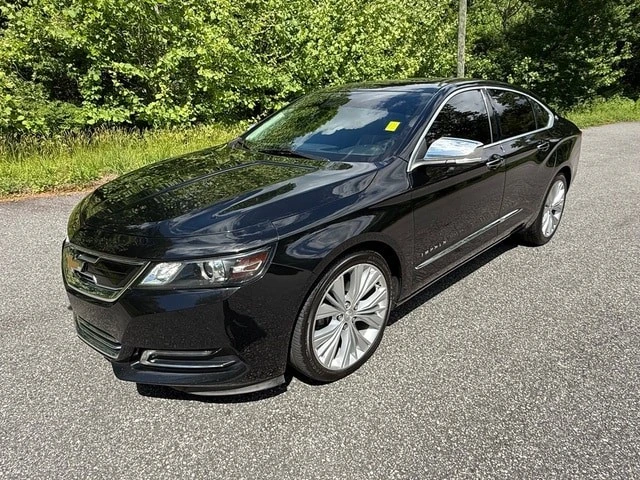 2017 Chevrolet Impala 10th Gen - Image 2 of 31