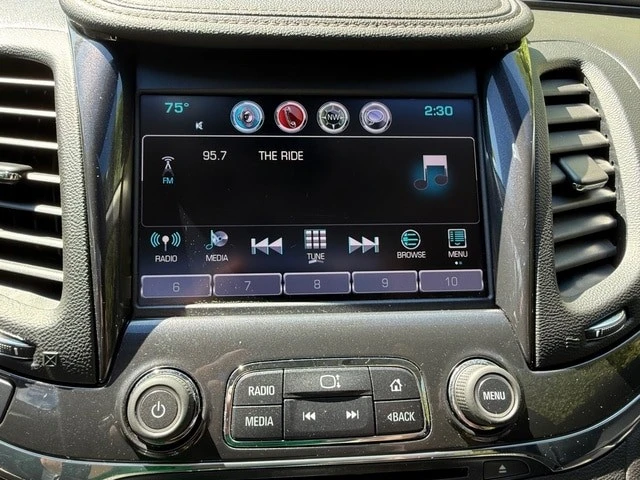 2017 Chevrolet Impala 10th Gen - Image 23 of 31