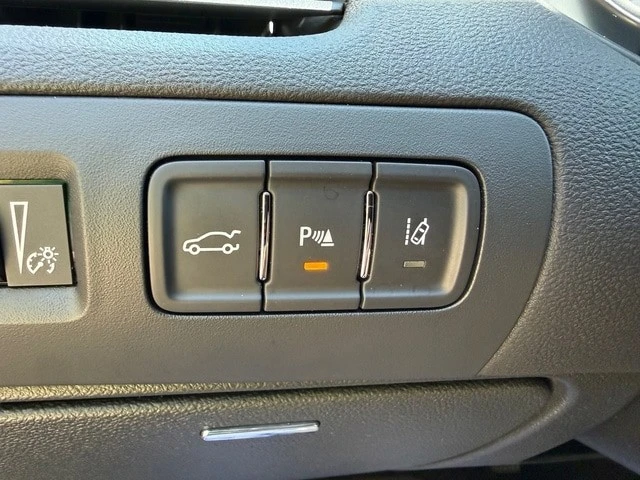 2017 Chevrolet Impala 10th Gen - Image 16 of 31