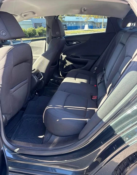 2017 Chevrolet Malibu - Image 7 of 10