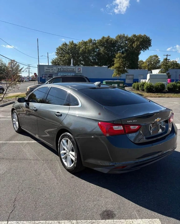 2017 Chevrolet Malibu - Image 3 of 10