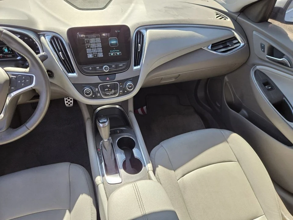 2017 Chevrolet Malibu - Image 10 of 12