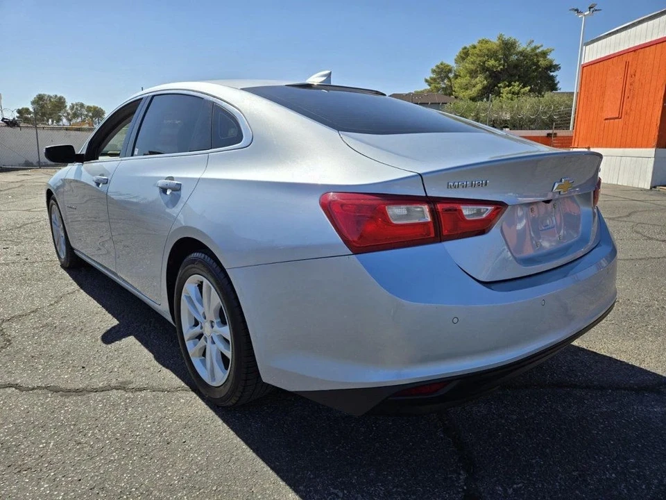 2017 Chevrolet Malibu - Image 2 of 12