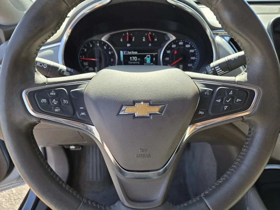 2017 Chevrolet Malibu - Image 16 of 21