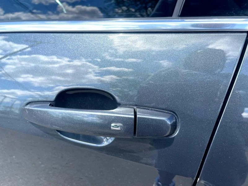 2017 Chevrolet Malibu - Image 10 of 12