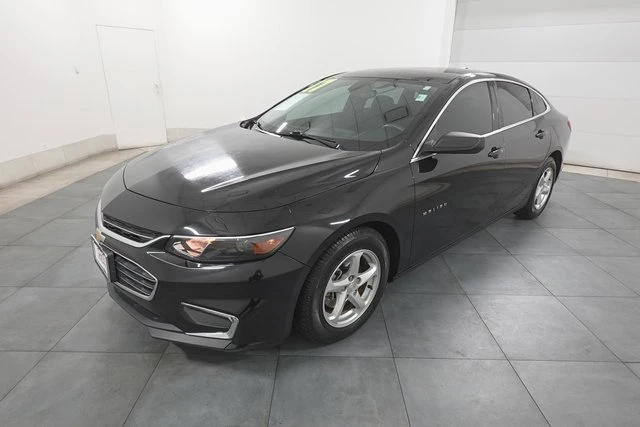 2017 Chevrolet Malibu - Image 4 of 20