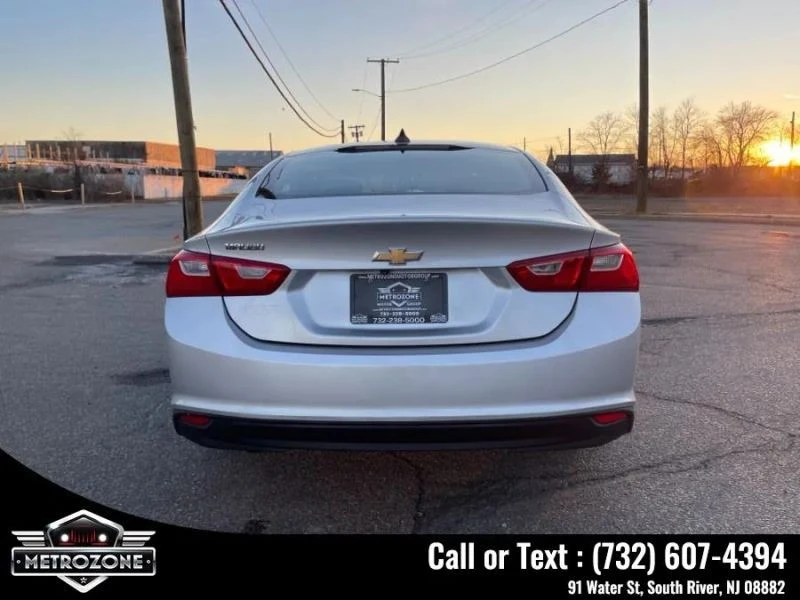 2017 Chevrolet Malibu - Image 9 of 12