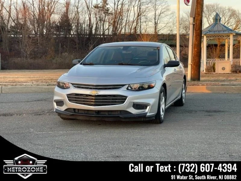 2017 Chevrolet Malibu - Image 4 of 12
