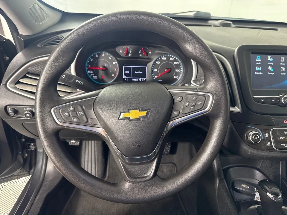 2017 Chevrolet Malibu - Image 17 of 21