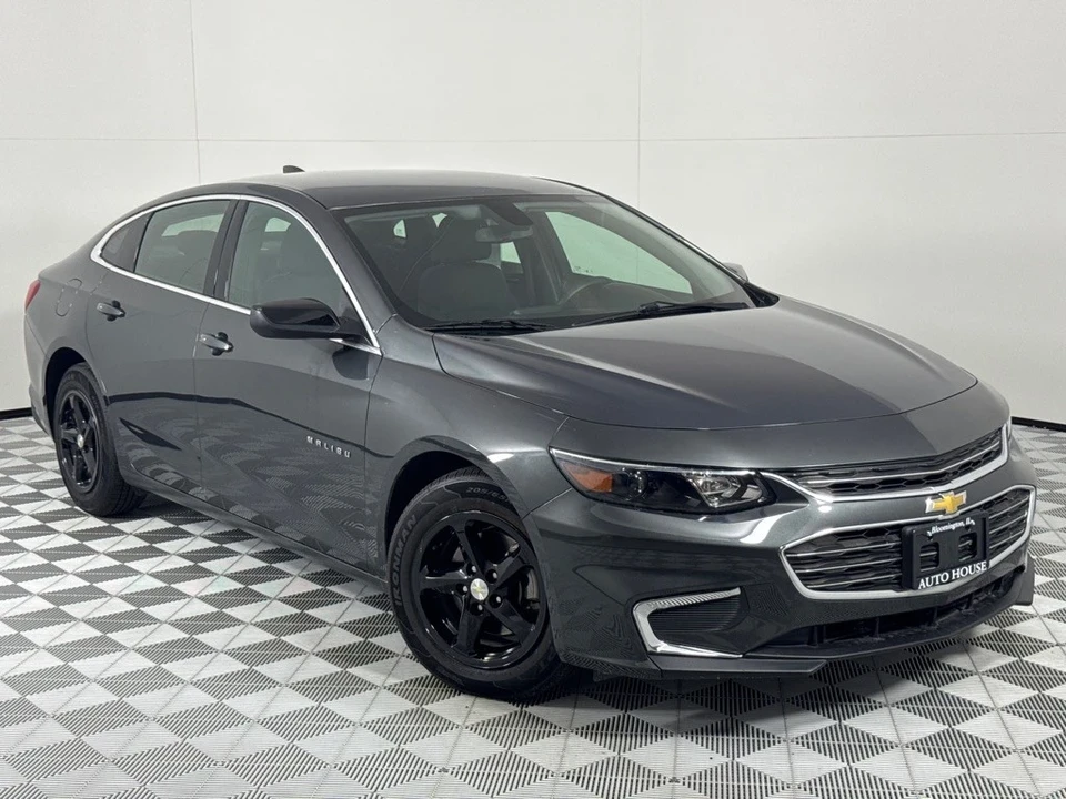 2017 Chevrolet Malibu - Image 2 of 12