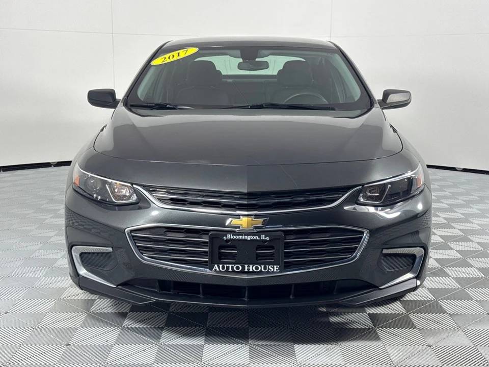 2017 Chevrolet Malibu - Image 10 of 12