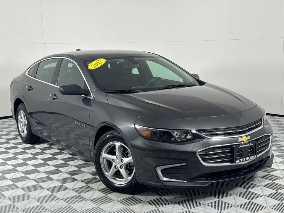 2017 Chevrolet Malibu - Image 2 of 12