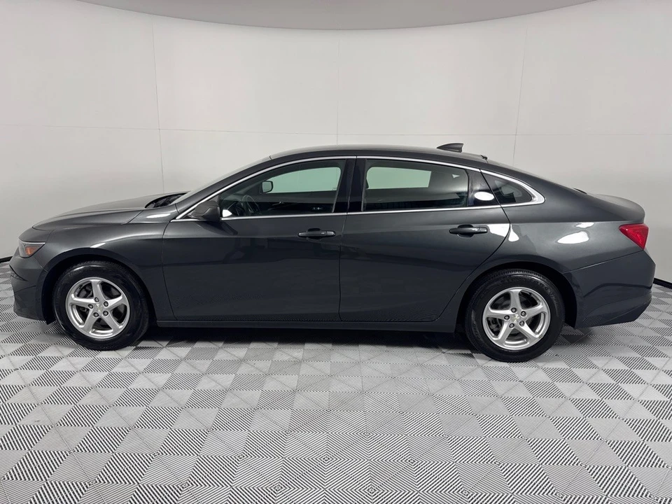 2017 Chevrolet Malibu - Image 7 of 12