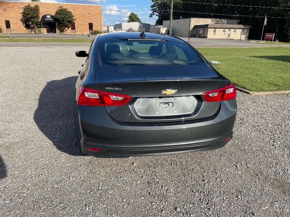 2017 Chevrolet Malibu - Image 6 of 17