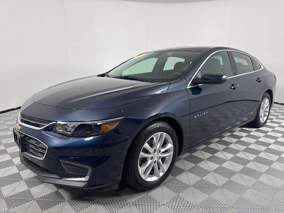 2017 Chevrolet Malibu - Image 9 of 12