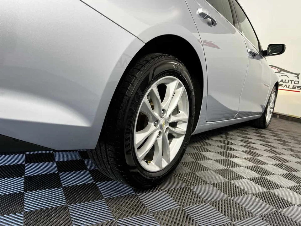 2017 Chevrolet Malibu - Image 9 of 21