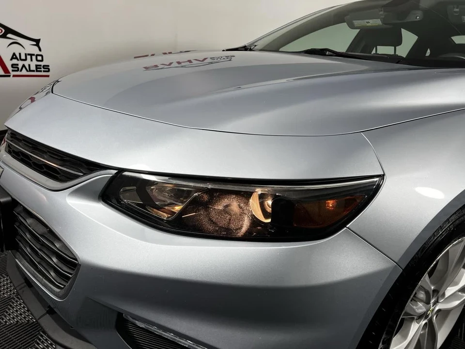 2017 Chevrolet Malibu - Image 14 of 21