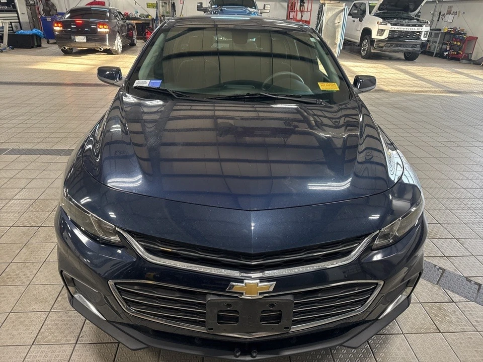 2017 Chevrolet Malibu - Image 2 of 12