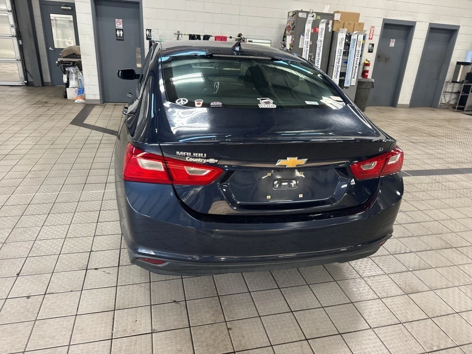 2017 Chevrolet Malibu - Image 6 of 12