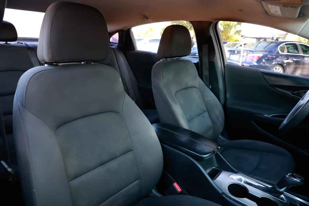 2017 Chevrolet Malibu - Image 18 of 21