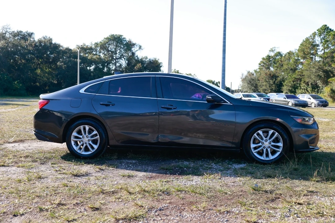 2017 Chevrolet Malibu - Image 13 of 21