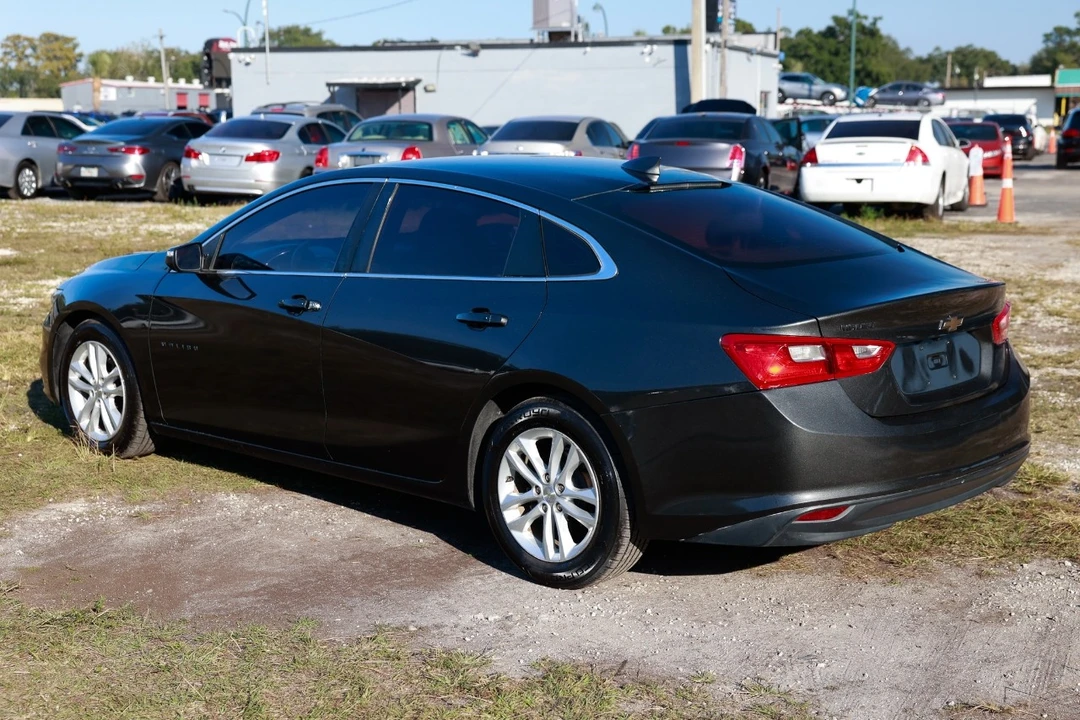 2017 Chevrolet Malibu - Image 5 of 12