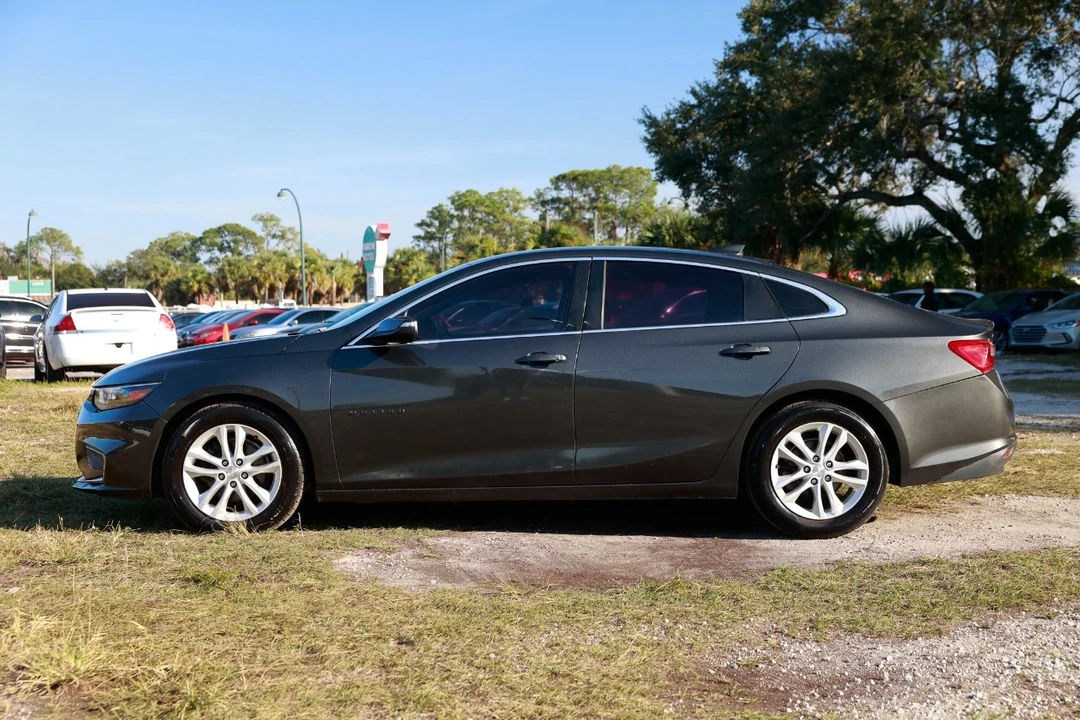2017 Chevrolet Malibu - Image 3 of 12