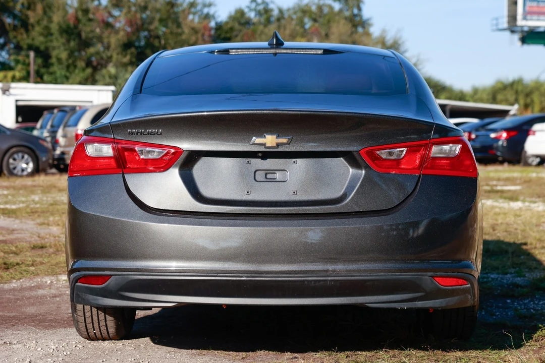 2017 Chevrolet Malibu - Image 7 of 12