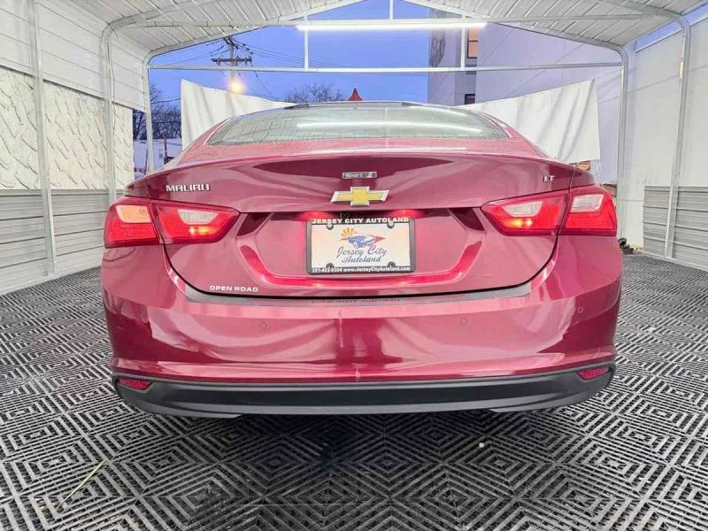 2017 Chevrolet Malibu - Image 6 of 12