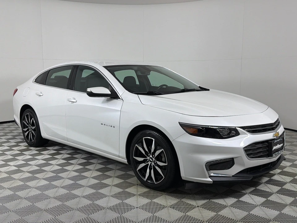 2017 Chevrolet Malibu - Image 3 of 12