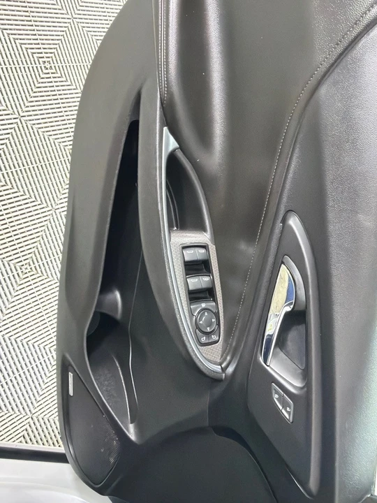 2017 Chevrolet Malibu - Image 11 of 12