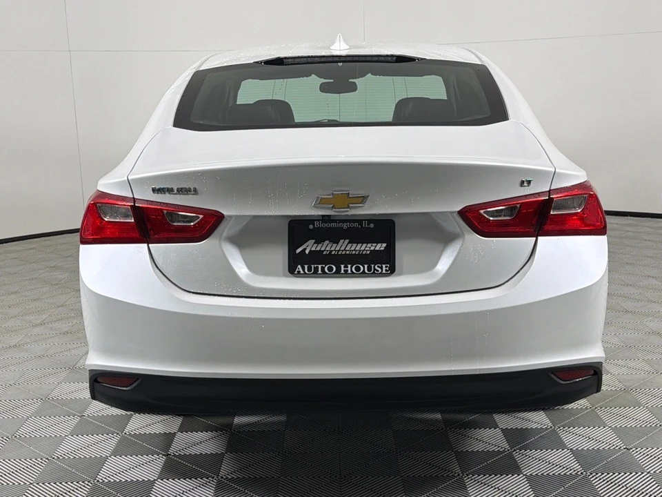 2017 Chevrolet Malibu - Image 6 of 12