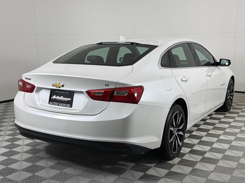 2017 Chevrolet Malibu - Image 5 of 12