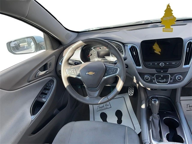 2017 Chevrolet Malibu - Image 20 of 21