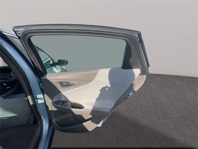 2017 Chevrolet Malibu - Image 18 of 21