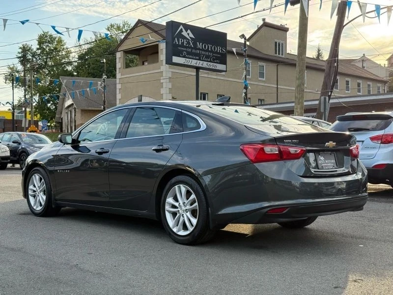 2017 Chevrolet Malibu - Image 6 of 12
