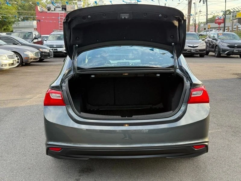 2017 Chevrolet Malibu - Image 11 of 12