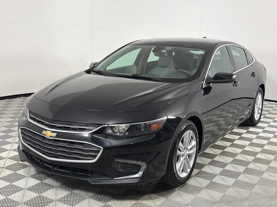 2017 Chevrolet Malibu - Image 10 of 12