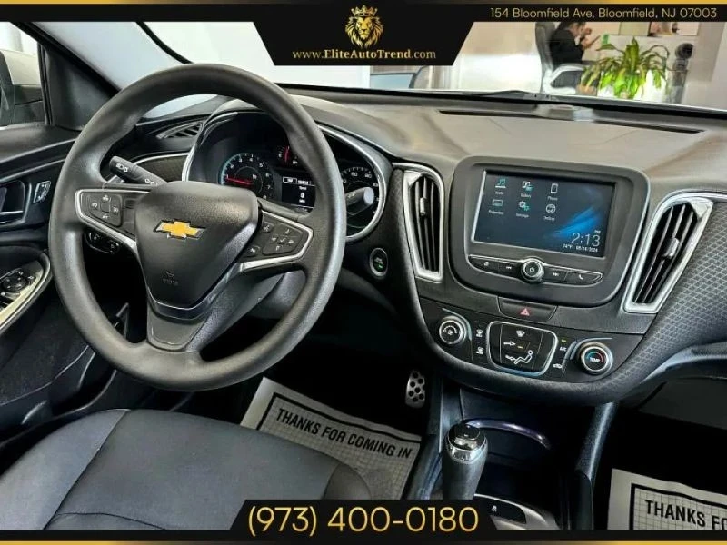2017 Chevrolet Malibu - Image 11 of 12