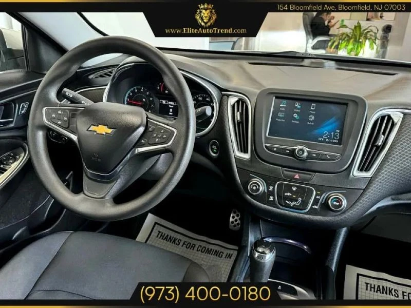 2017 Chevrolet Malibu - Image 11 of 12