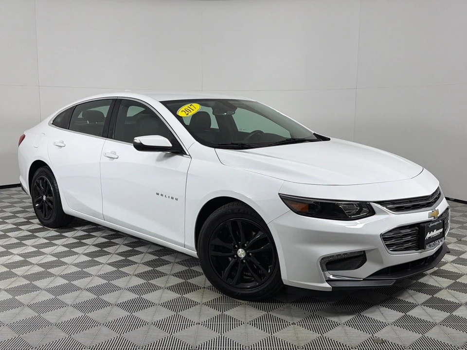 2017 Chevrolet Malibu - Image 2 of 12