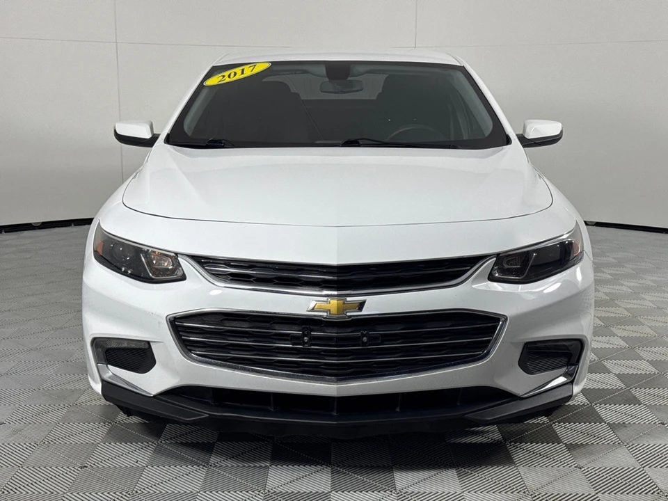 2017 Chevrolet Malibu - Image 11 of 12