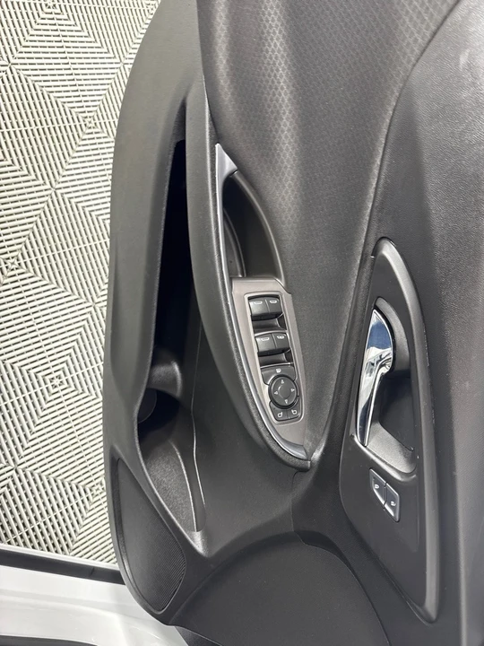 2017 Chevrolet Malibu - Image 12 of 12