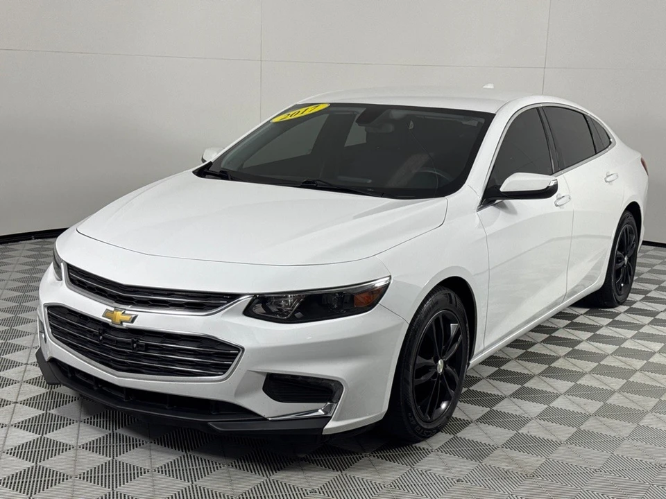 2017 Chevrolet Malibu - Image 10 of 12