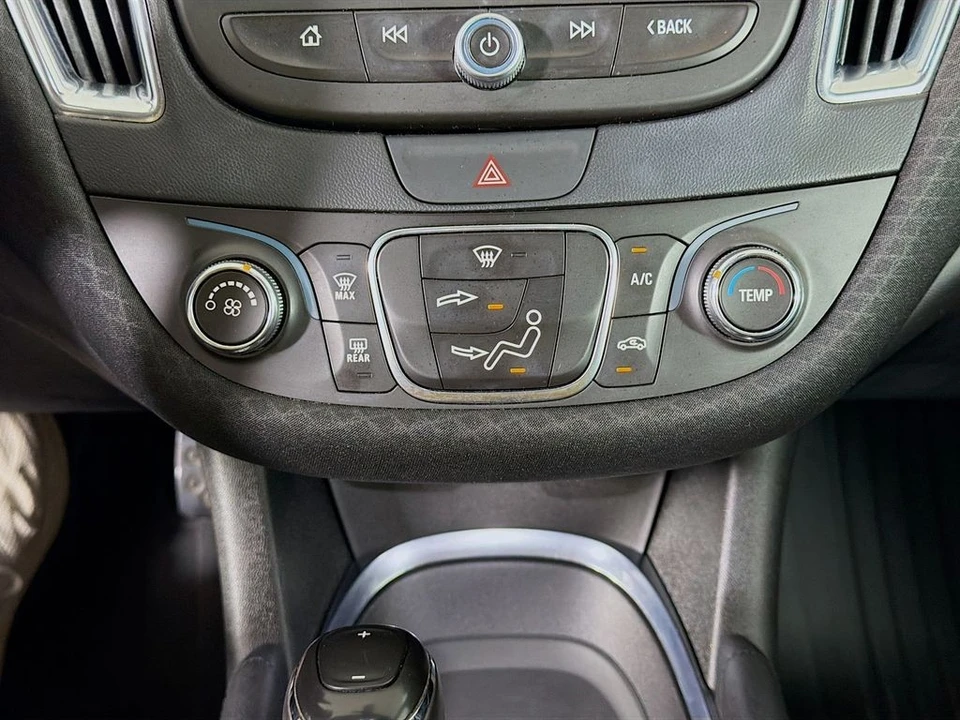 2017 Chevrolet Malibu - Image 18 of 21