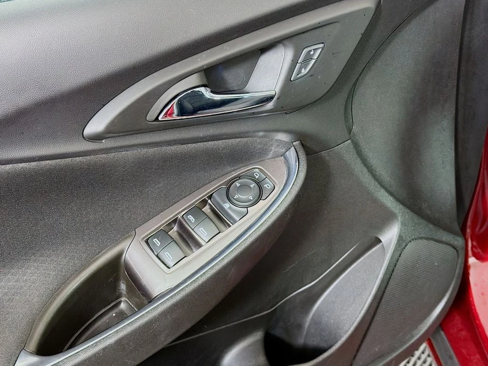 2017 Chevrolet Malibu - Image 20 of 21